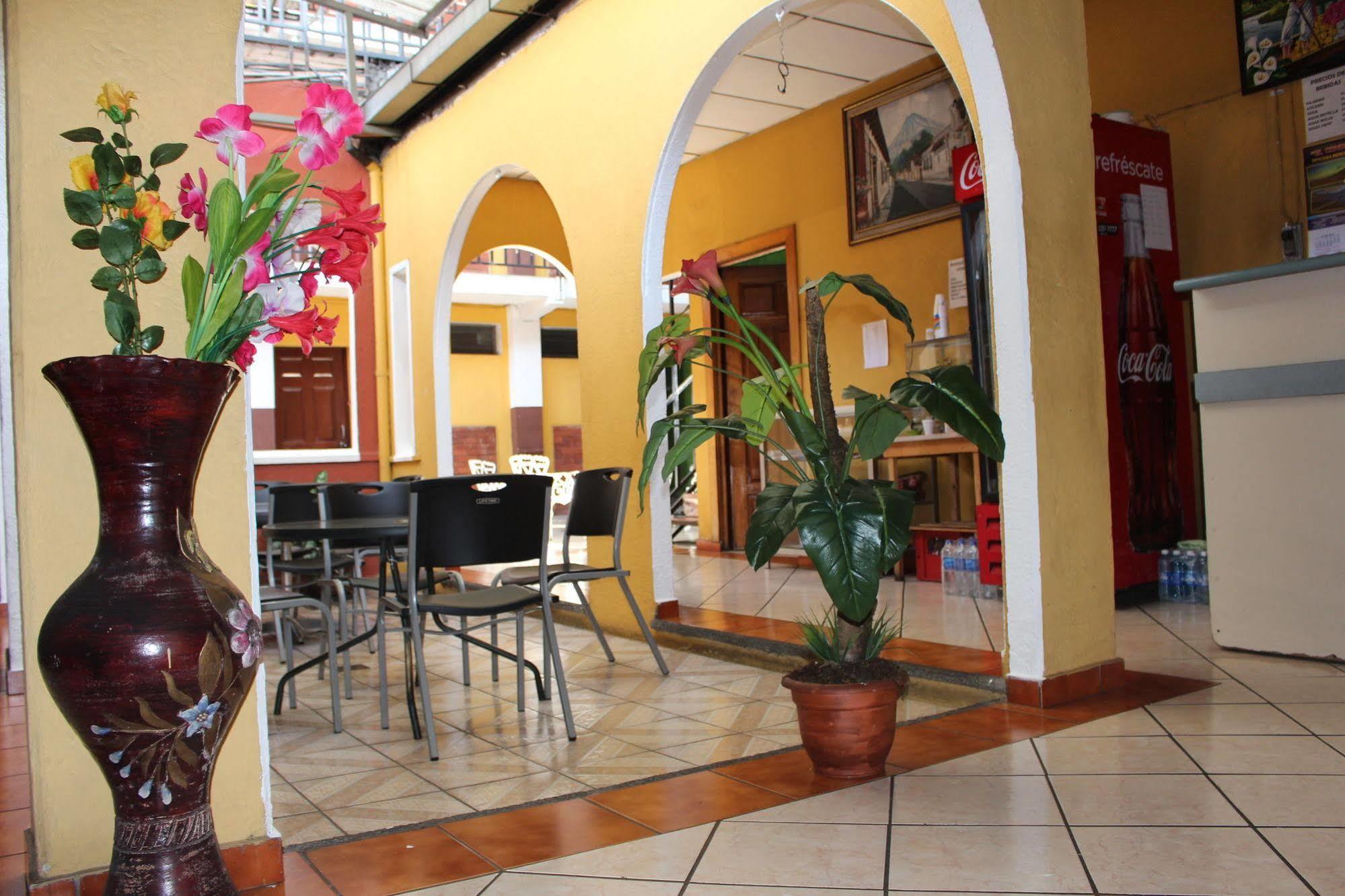 Hotel Pasadena II San Salvador Exteriör bild